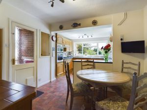 Breakfast area to kitchen- click for photo gallery
